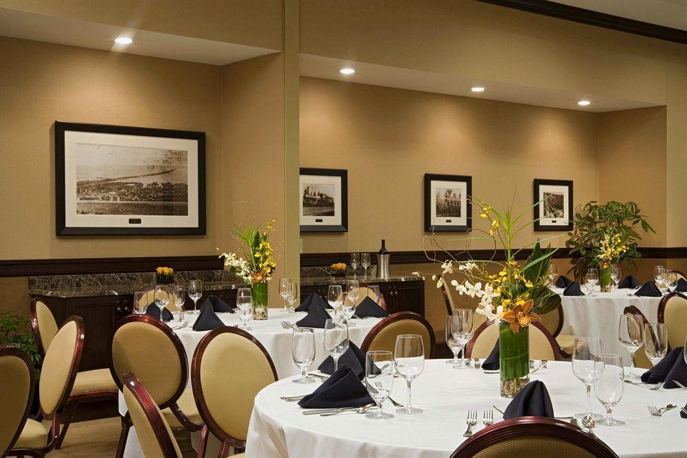Sheraton Duluth Hotel Restoran fotoğraf