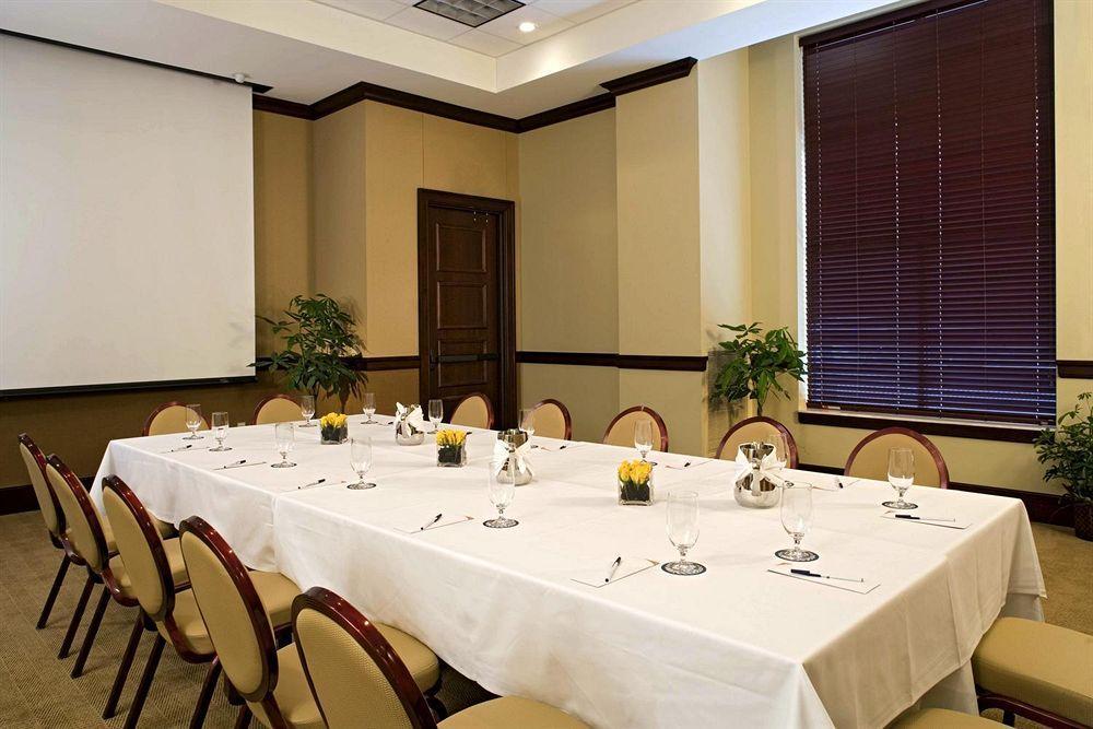 Sheraton Duluth Hotel Konforlar fotoğraf