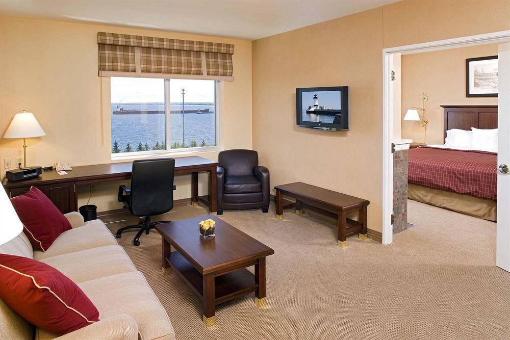 Sheraton Duluth Hotel Oda fotoğraf